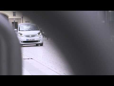 The all new smart fortwo twinamic DCT - Driving Video Trailer | AutoMotoTV