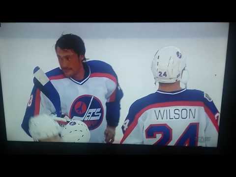 October 22 2016 alumni heritage classic game jets vs oilers