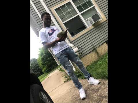 Trap Dreams ft. Rozay Hosea (prod. YoungBoyBrown)