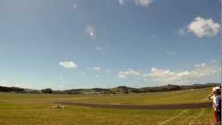 preview picture of video 'Low Fast De Havilland Mosquito'