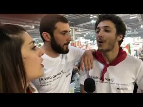 Salon de l'agriculture. A vista de nas au stand des landes.Les fêtes de Mauleon.