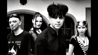 Clan Of Xymox... A Forest (Cure&#39;s Song)