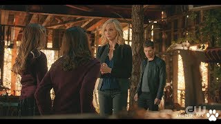 The Originals 5x12: Talk with twins + Alaric shoots Klaus with a crossbow | Klaroline Scene 3 video
