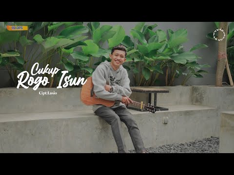 CUKUP ROGO ISUN - COVER AKUSTIK ( BY VIRNANDA)