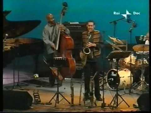 Jackie McLean Quintet - Umbria Jazz 04 - Mr. E part one.wmv