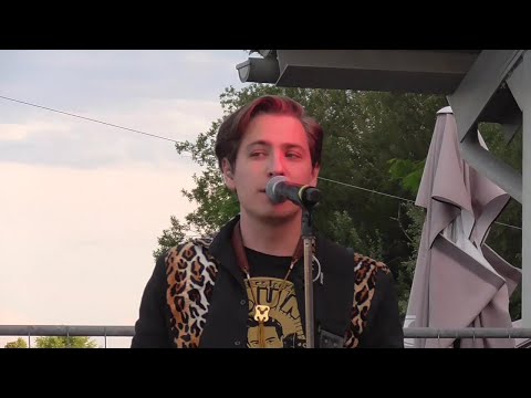 Cagey Strings 2021 auf der Seeterrasse - Großvater