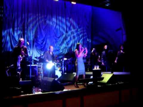 Heather Small with Snake Davis - Search For A Hero - Live at Bloomsbury Ballroom London Oktober 2006