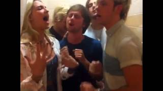 R5 i want u bad ( official music video )