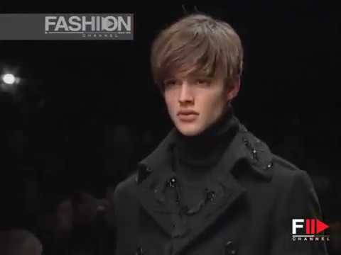 Fashion Show "John Rocha" Autumn Winter 2007 2008 Pret a Porter London 2 of 3 by Fashion Channel