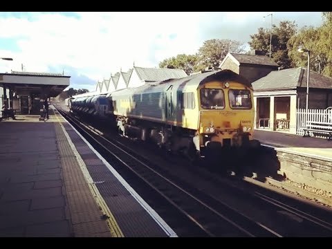 66519 & 66507 on the Met and Chiltern Main Line with the Rail Head Treatment Train on 11th Oct 2020