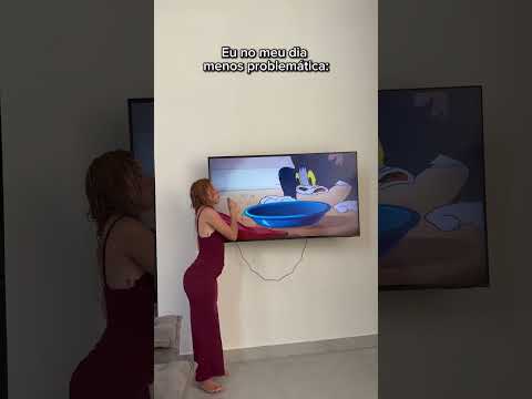 Quando você tem um parafuso a menos😂