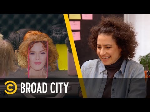 The Story Behind Ilana’s Genius Business: Phone Wigs - Broad City