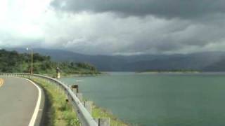 preview picture of video 'Lake Arenal Costa Rica near Arenal Volcano'