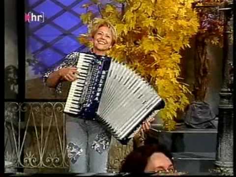 Christa Behnke   ( Die Riesling-Polka )