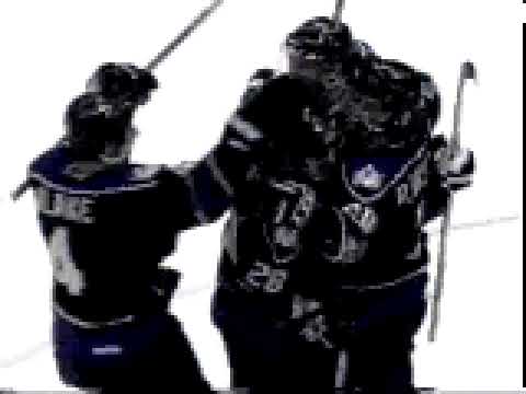 022499 Luc Robitaille scores from stomach against Red Wings