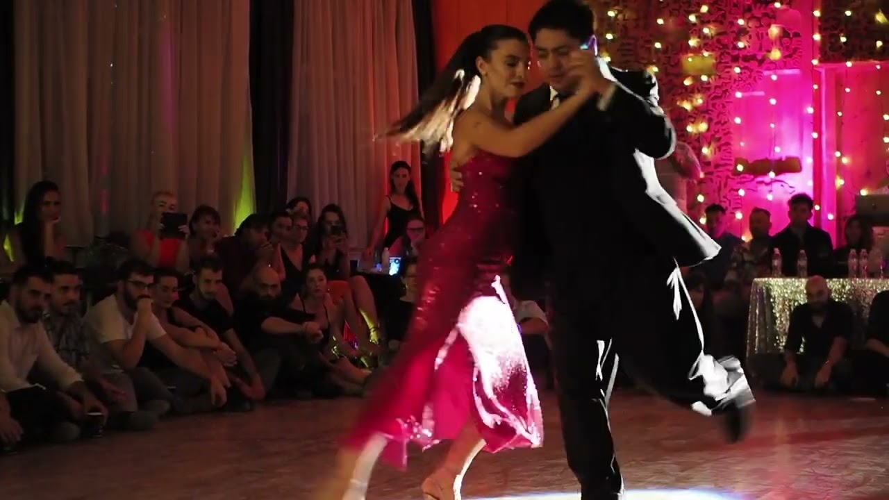 Carlitos Espinoza & Agustina Piaggio 2/5