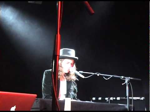 Mati Gavriel -live- So Perfect When You Cry Berlin 4.5.2011 Tourfinale