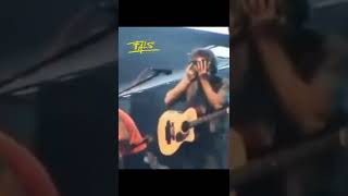 Download lagu Iwan Fals ft. Slank Lembah Baliem (Live Performance) #shorts #lembahbaliem #slank #iwanfals #storywa mp3