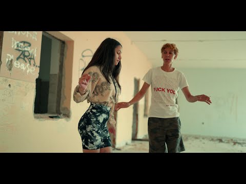 Kika a Anna   Tanecne cover video od VanesyHorakovej