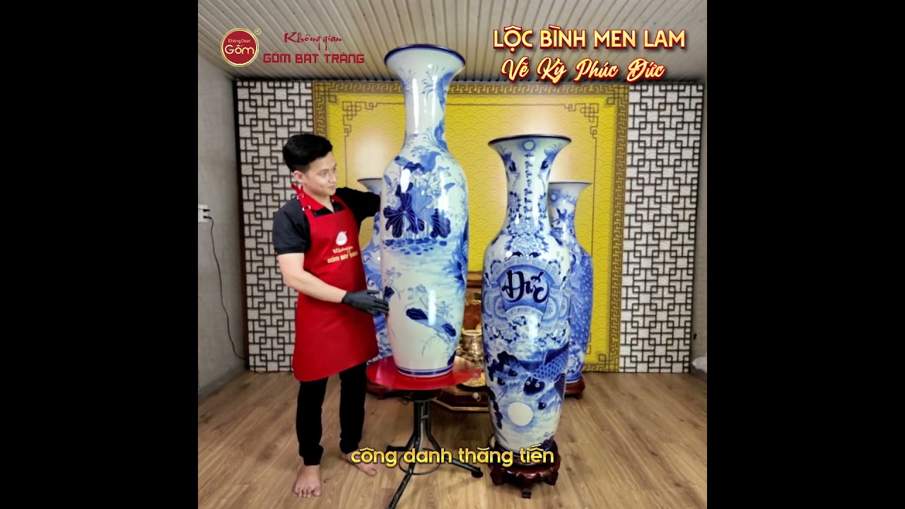 Lộc Bình 1M4 Men Lam Vẽ Kỹ Họa Tiết Phúc Đức
