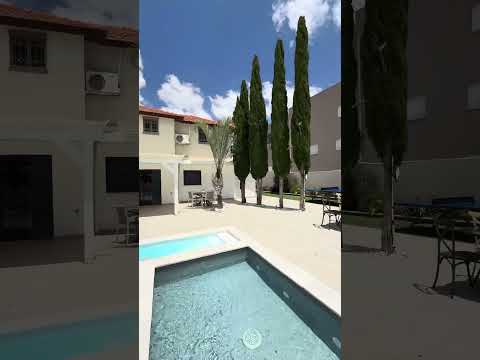 וידאו - וילה דוריאל