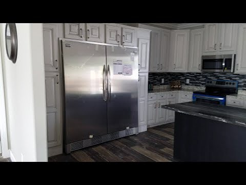 The Tate mobile home 2018 2100 sq ft 32 ft by 74 ft  in 4K 3 bedroom 2 baths extra bedroom/office