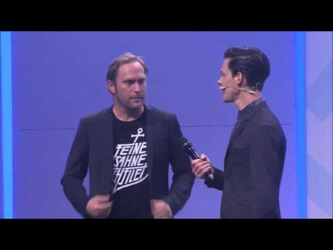 Thees Uhlmann als Laudator für die Kategorie Wissen und Bildung 2016