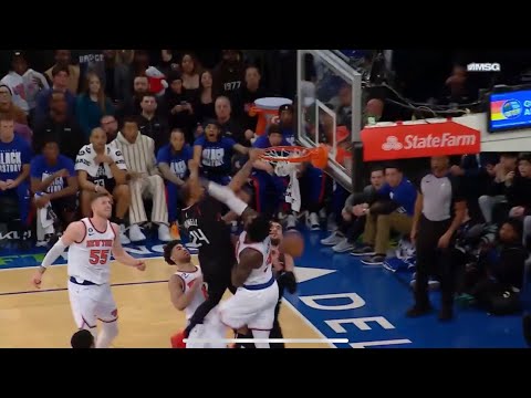 Norman Powell just demolished Julius Randle with this poster slam || 22-23 season