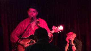 Guy Davis and Fabrizio Poggi - Sleepy John Estes &#39;Watcha Doin&#39; Live at The Green Note, London, UK