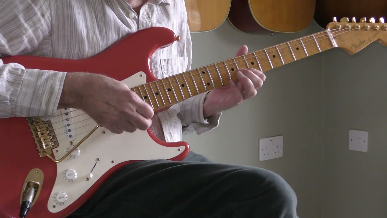 Livin' Thing ELO ... Guitar cover by Phil McGarrick. FREE TABS