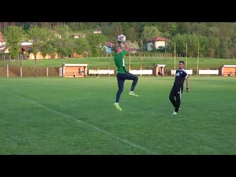 Aleksandar Tesanovic goalkeeper traning