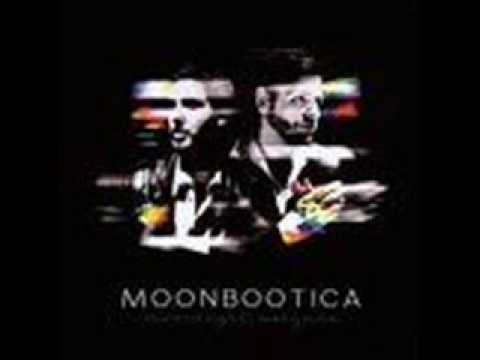 Moonbootica ft Jan Delay Der Mond