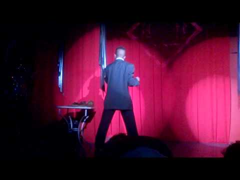 Louise Dellux- 1° lugar no concurso DRAG REVELAÇÃO 2014