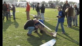 preview picture of video 'Vintage Glider 3T di Cremona 2012 - 5° parte'