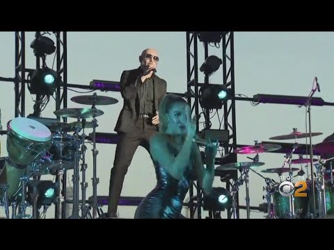 Celebs Come Out For Jersey City Fourth Of July Show