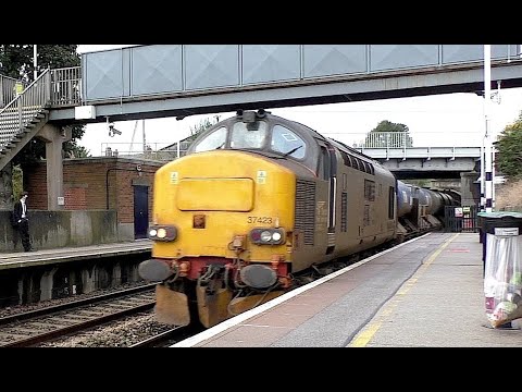 37423 and 37402 with the RHTT at Retford low level