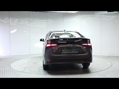 Toyota Prius 1.8 Hybrid S Luxury - Image 2