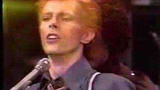 David Bowie - Footstompin&#39;