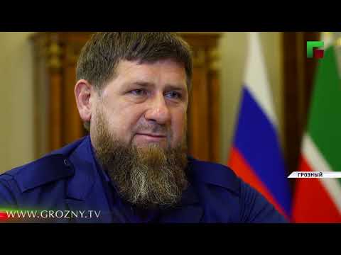 Рамзан Кадыров посетил сольный концерт народного артиста ЧР Ризавди Исмаилова