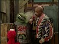Sesame Street 2549 Street Scenes Oscar S Pet Seagull Stinky Part 2
