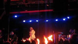 Poppy - Play Destroy (live)