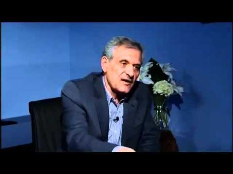 مقابلة تلفزيونية مع وزير الزراعة السابق أسعد مصطفى يعلن فيها انشقاقه عن النظام السوري