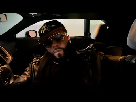 AUNT- T AVAIL HOLLYWOOD