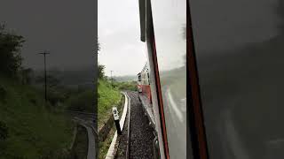 Download lagu Deru loko CC203 saat menanjak di jalur pegunungan ekstrim antara petak Stasiun Cirahayu & Cipeundeuy mp3