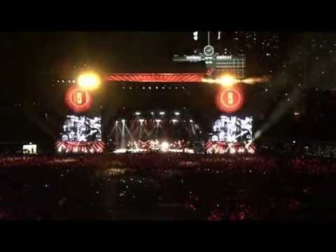 Pearl Jam Wrigley Field 8-22-16 I Am Mine