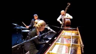 Francesca Tandoi trio and strings live @KC KvBzaal 