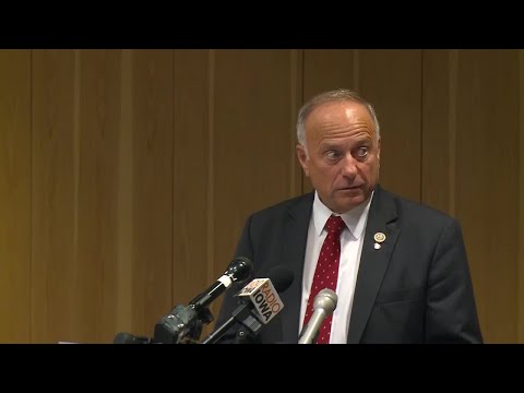 Rep. Steve King lashes out at protester during heated forum