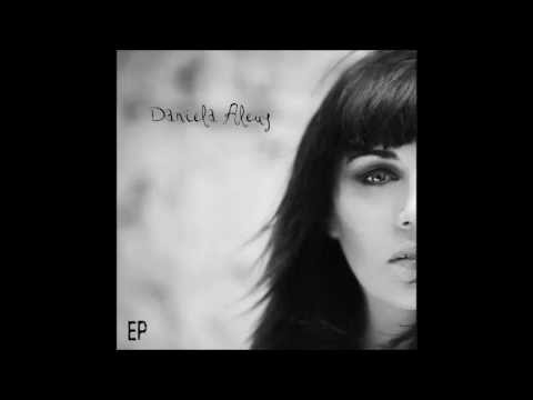 Dueles-Daniela Aleuy-EP 2013
