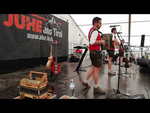 Bataillonsfest der Schützenkompanie Oberperfuss und  der Musik  Juhe aus Tirol