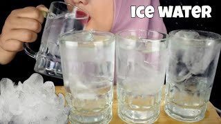 Download lagu SEGARR HAUS | ASMR ICE EATING|DRINKING ICE WATER|MINUM AIR PUTIH DINGIN|MINUMAN SEGAR|ASMR INDONESIA mp3